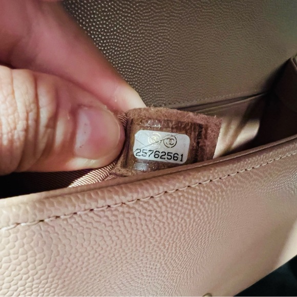 Chanel medium boy bag Sold - Picture 6 of 10